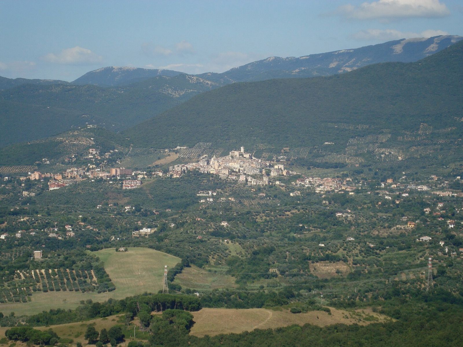 Veduta del borgo di Palombara Sabina — Foto: LPLT, CC BY-SA 3.0, via Wikimedia Commons