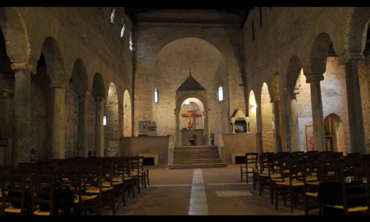 L'abbazia di San Giovanni in Argentella immersa nella campagna sabina — Foto: Emigiorg, CC BY-SA 4.0, via Wikimedia Commons